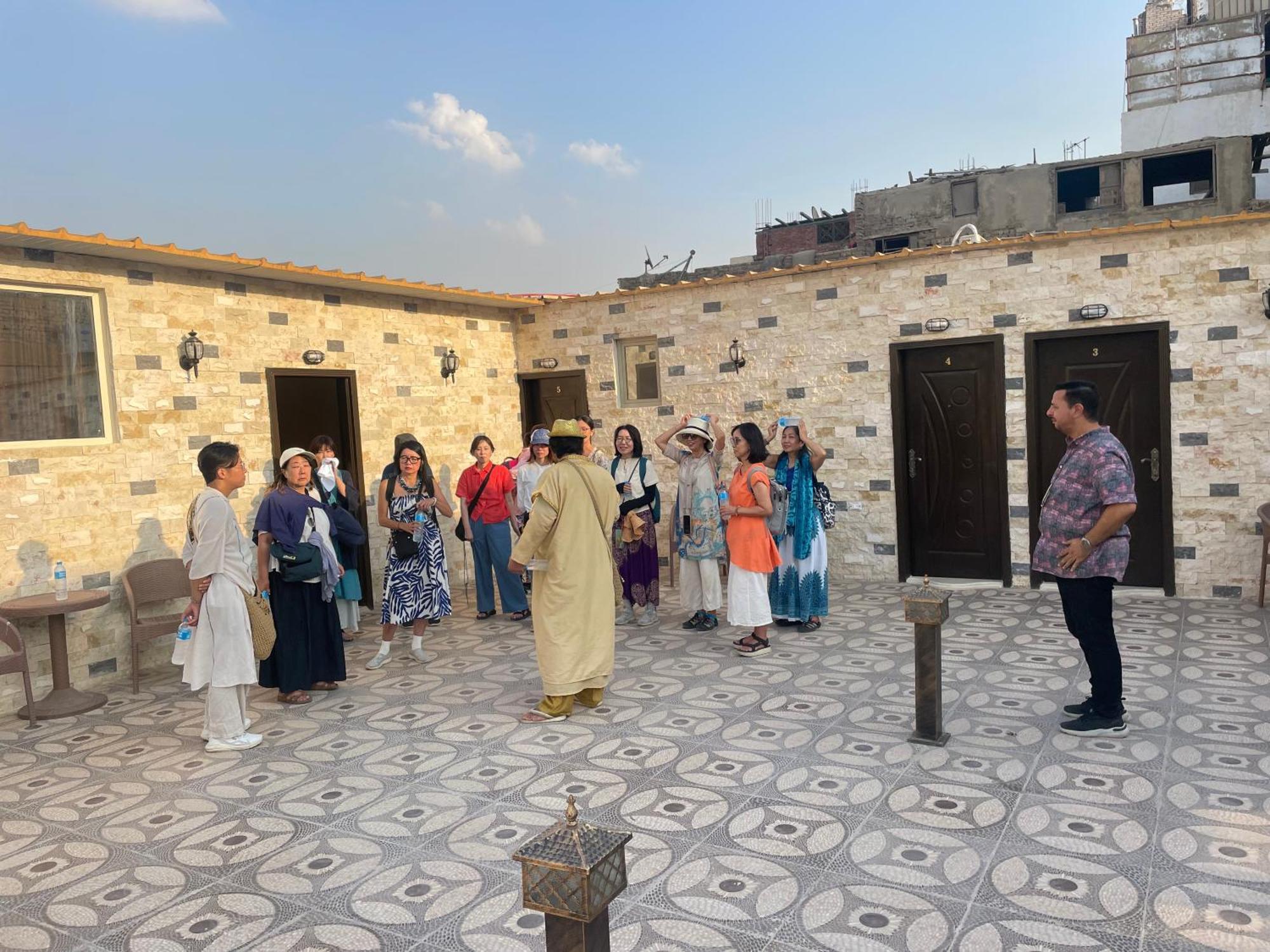 Sphinx Palace Pyramids View Inn Kafrat al Jabal Exterior photo